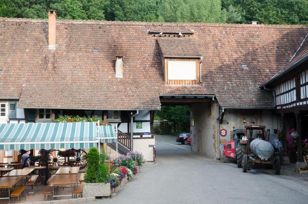 Ferme Auberge Du Moulin Des Sept Fontaines Drachenbronn-Birlenbach Exterior photo